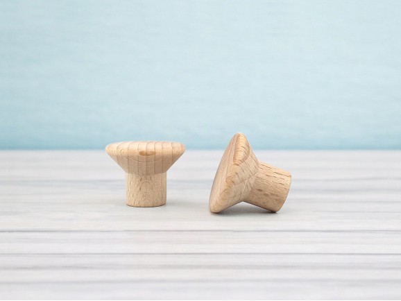 Tirador pomo de haya Ø2,5 cm. c/tuerca Ref.16