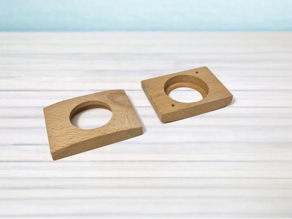 Square knob handle with 7 cm circle. Ref.H11