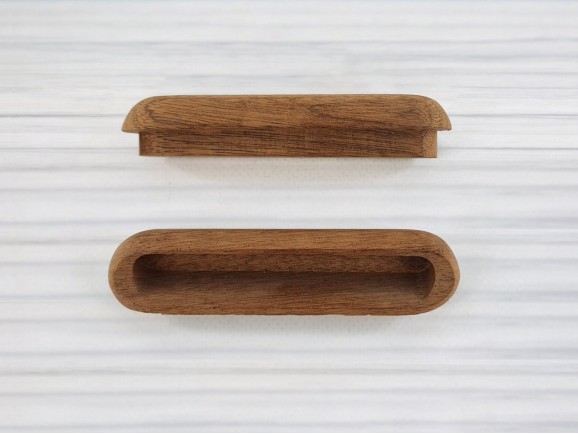 Tirador embutido redondeado de sapelly 11 cm. Ref.78