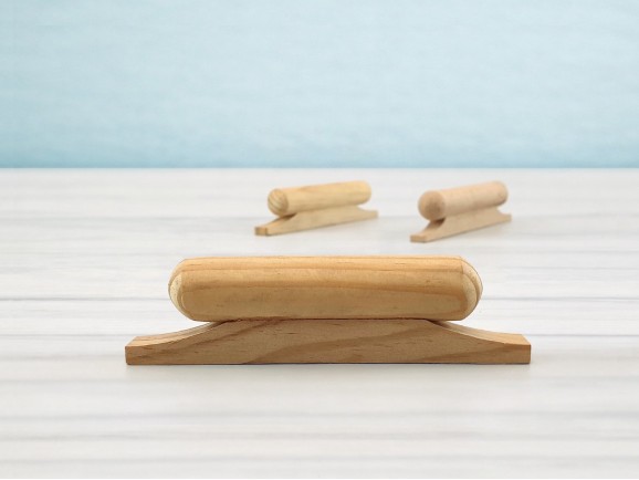 Pine and Beech round handle handle 2 sizes Ref.H8