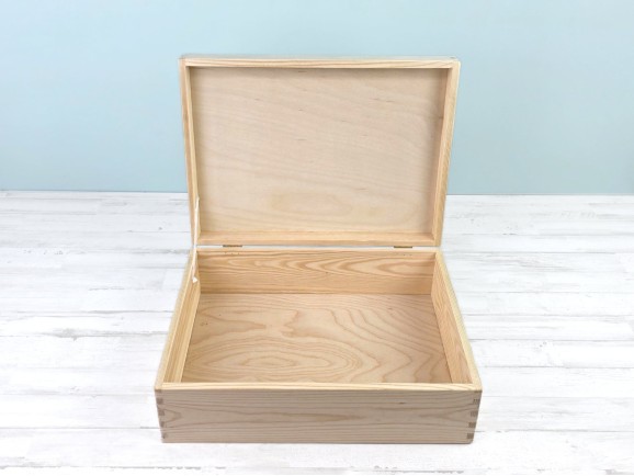 Caja de madera pino 40x30x13 cm. c/bisagra Ref.DRSD140B