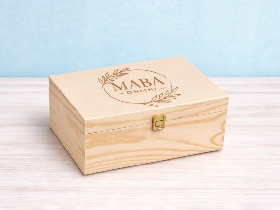 Pine wood box 33x22x12 cm. with hinge and clasp Ref.PC6PF1