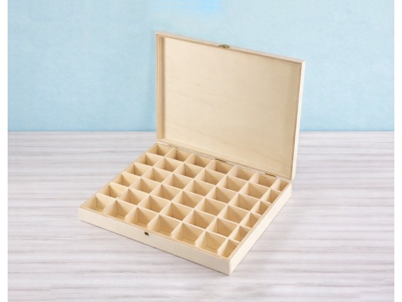 Caja de madera 40x33x6 cm. c/36 divisiones interiores Ref.1557