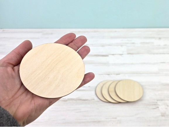 Round wooden base Ø9 cm. Ref.DRZP109B