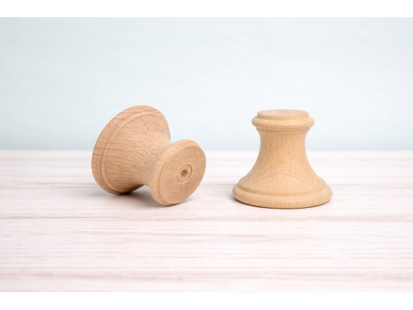 Round wooden base Ø4.5x4.5 cm for miniatures Ref.MO297