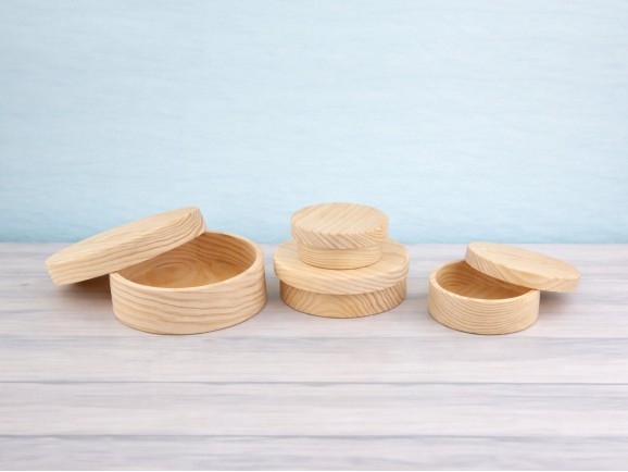 Round pine box with lid various sizes Ref.AR5720