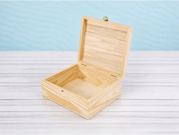 Caja estuche de madera 27x22,5x11 cm. c/bisagra y broche Ref.P35C45BS