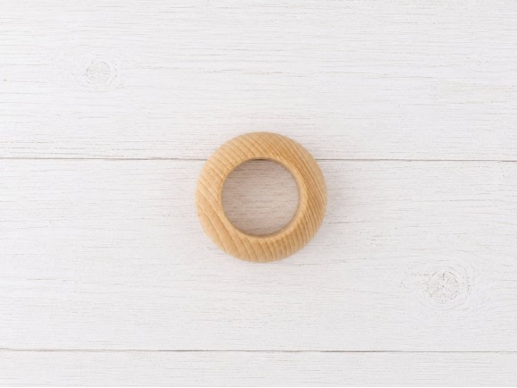 Aro de madera ovalado Ø6 cm. Ref.CCCU68