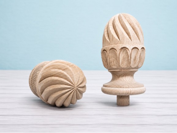 Remate Piña de madera tallada Ø9 cm. Ref.355P