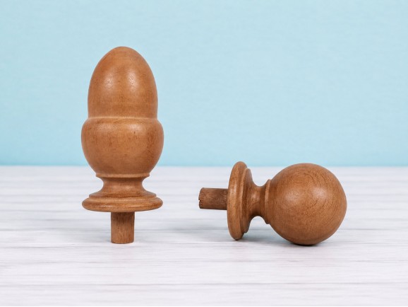 Remates Bola y Piña de madera sapelly Ø6,5 cm.Ref.354S
