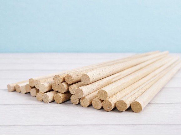Round wooden stick Ø6 mm. Length 50 cm.