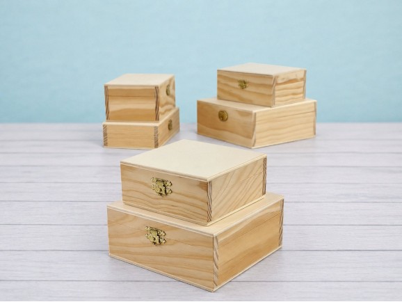 Caja de madera c/bisagra y broche varias medidas Ref.P35C61