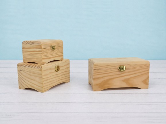 Small wooden trunk box with feet 3 sizes Ref.P107P