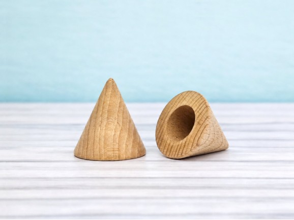 Remate madera haya forma cono 6 cm. Ref.376
