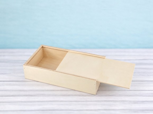 Wooden box 32.5x18x7.5 cm. w/sliding cover Ref.PC2D