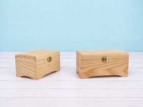 Wooden chest box 19x12.5x10 with feet Ref.P1073P