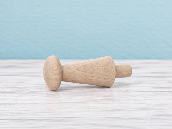 Wooden hanger 7xØ3 cm with spike Ref.111