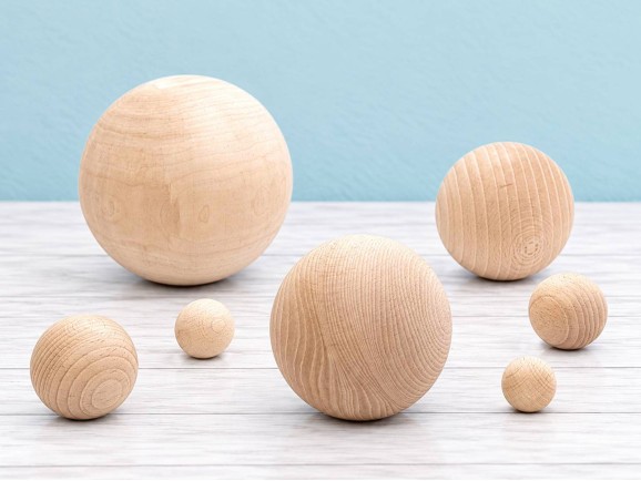Wooden ball Ø90 mm. Ref.100-90
