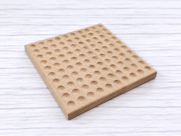Wooden board 23x23x1.8 cm. for 100 balls Ø20 mm.Ref.MO197