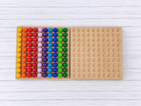 Wooden board 23x23x1.8 cm. for 100 balls Ø20 mm.Ref.MO197