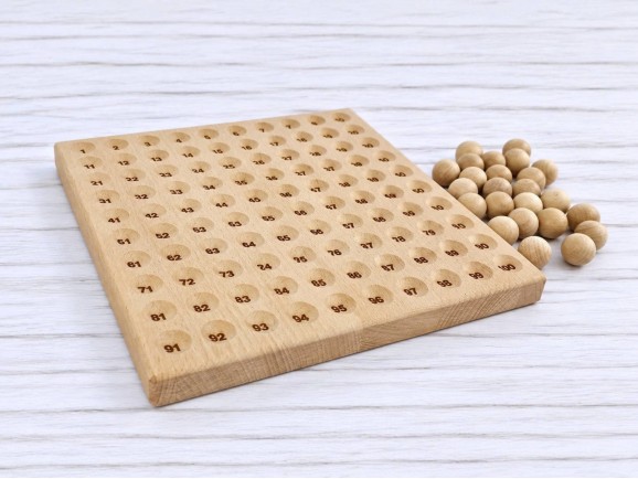 Wooden board 23x23x1.8 cm. for 100 balls Ø20 mm.Ref.MO197