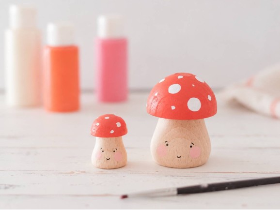 Wooden mushrooms 2 sizes Ref.CC105