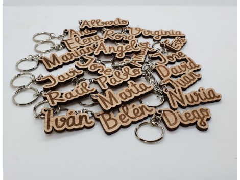 Wooden keychain engraved and cut out with your name Ref. 2112