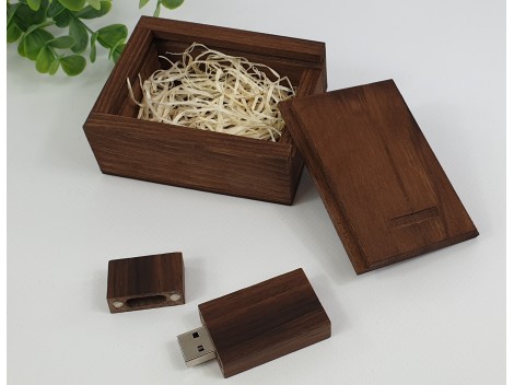 Pack PenDrive Clásico Oscuro + Caja Envejecida Ref.Pack1003CH3