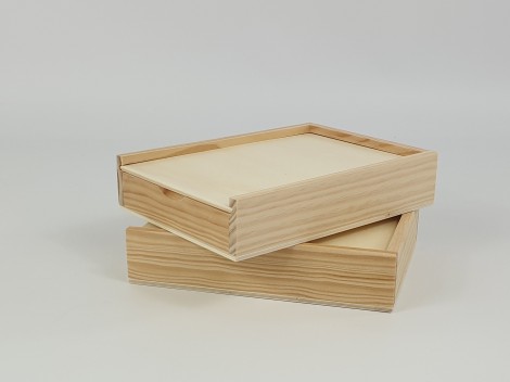 Pine wood box 20x15x3.5 cm. with sliding sid Ref.PC6P7B