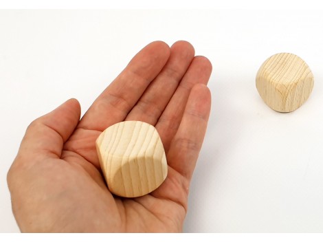Wooden dice 3x3 cm. Ref.OP807587