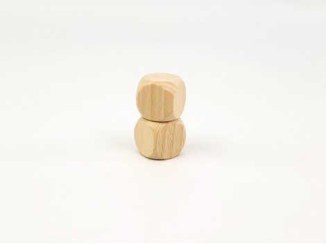 Wooden dice 3x3 cm. Ref.OP807587