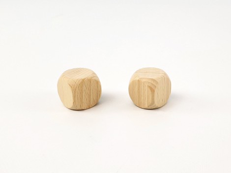 Wooden dice 3x3 cm. Ref.OP807587