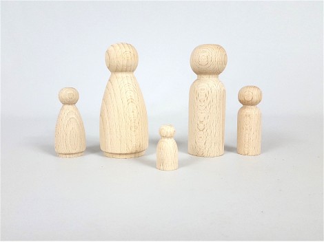 Wooden dolls to paint