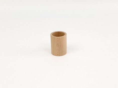 Cubilete pequeño de madera Ø5x6 cm.Ref.CCJD107