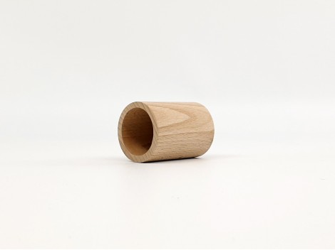 Cubilete pequeño de madera Ø5x6 cm.Ref.CCJD107