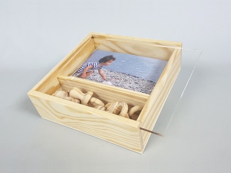 Caja pino Fotos 10x15 tapa Metácrilato Ref.P00CF13M