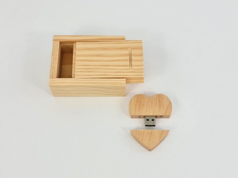 Pack PenDrive Corazón + Caja Natural Ref.Pack1002CH6