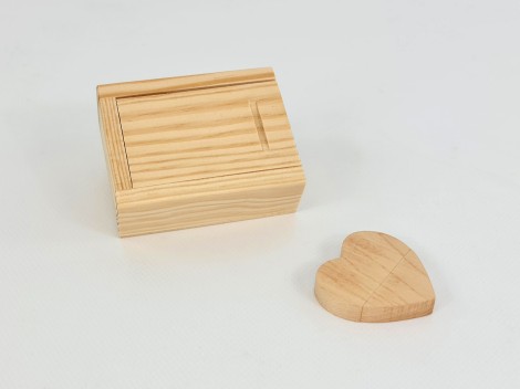 Pack PenDrive Corazón + Caja Natural Ref.Pack1002CH6