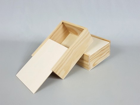 Pine wood box 18.5x14x7.5 with sliding lid Ref.PF1015