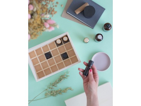 Caja de madera 23x17x11 cm. 24 divisiones c/tapa Ref.P00CF1A