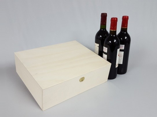 Wooden box 3 Bottles of wine Hinge and Brooch Ref.3botBB