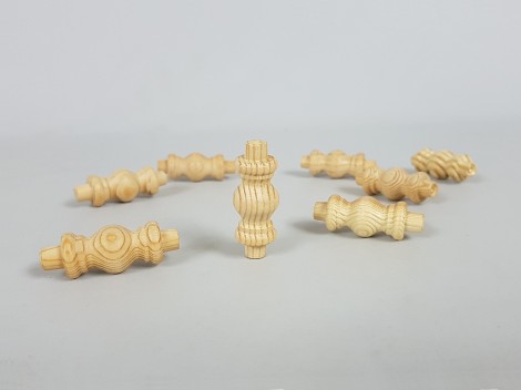 Baluster small pine Ref.243
