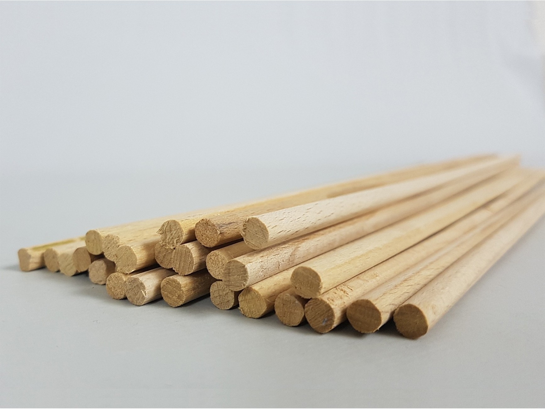 Palitos redondos de madera (15 cm)