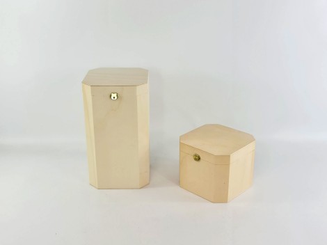 Octagonal wooden box 2 sizes Ref.P78C