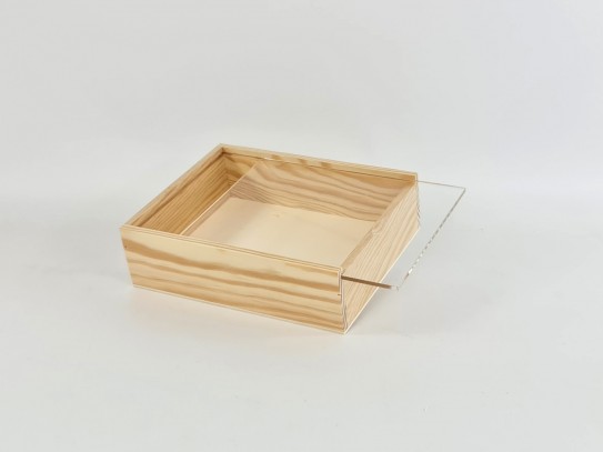 Caja de madera pino 23,5x18,5x7 cm. c/tapa metacrilato Ref.PF1520M