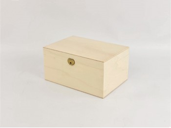 Caja de madera 22x15x11 cm. c/bisagra y broche Ref.P00CF1S