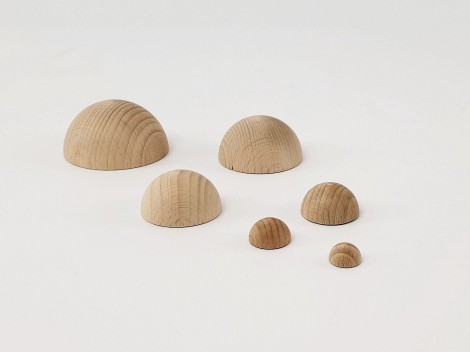 Half Balls of wood there are several measures Ref.OP1093