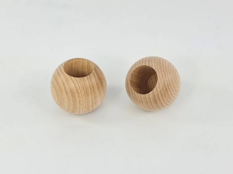 Bolas de madera Ø60 mm. c/T.30x45 mm. Ref.372