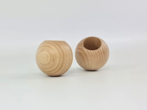 Wooden ball Ø60 mm. c/T. 30x45 mm. Ref.372