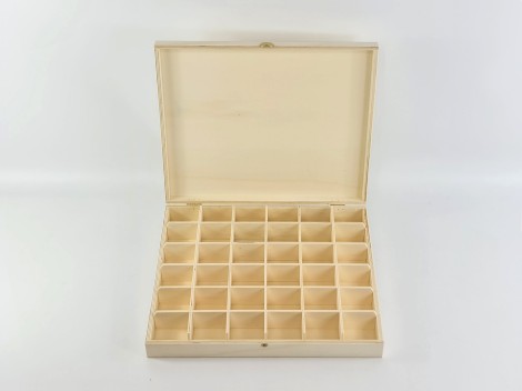 Caja de madera 40x33x6 cm. c/36 divisiones interiores Ref.1557